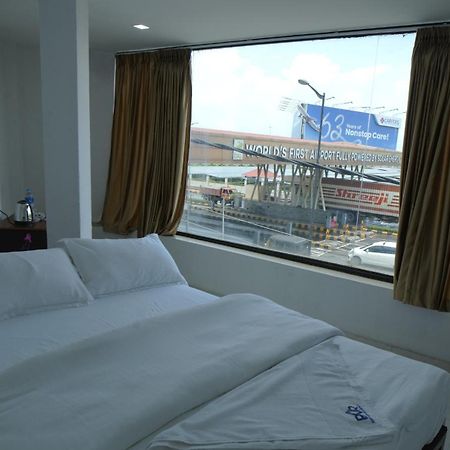 尼杜巴塞莱 Port View Residency Pvr酒店 外观 照片